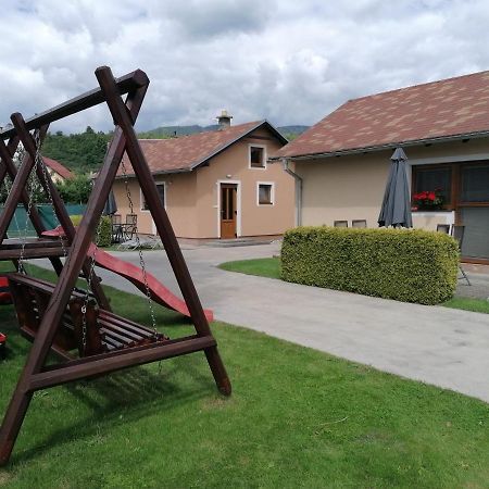 Apartment Chatky Aquaduo Liptovská Sielnica エクステリア 写真