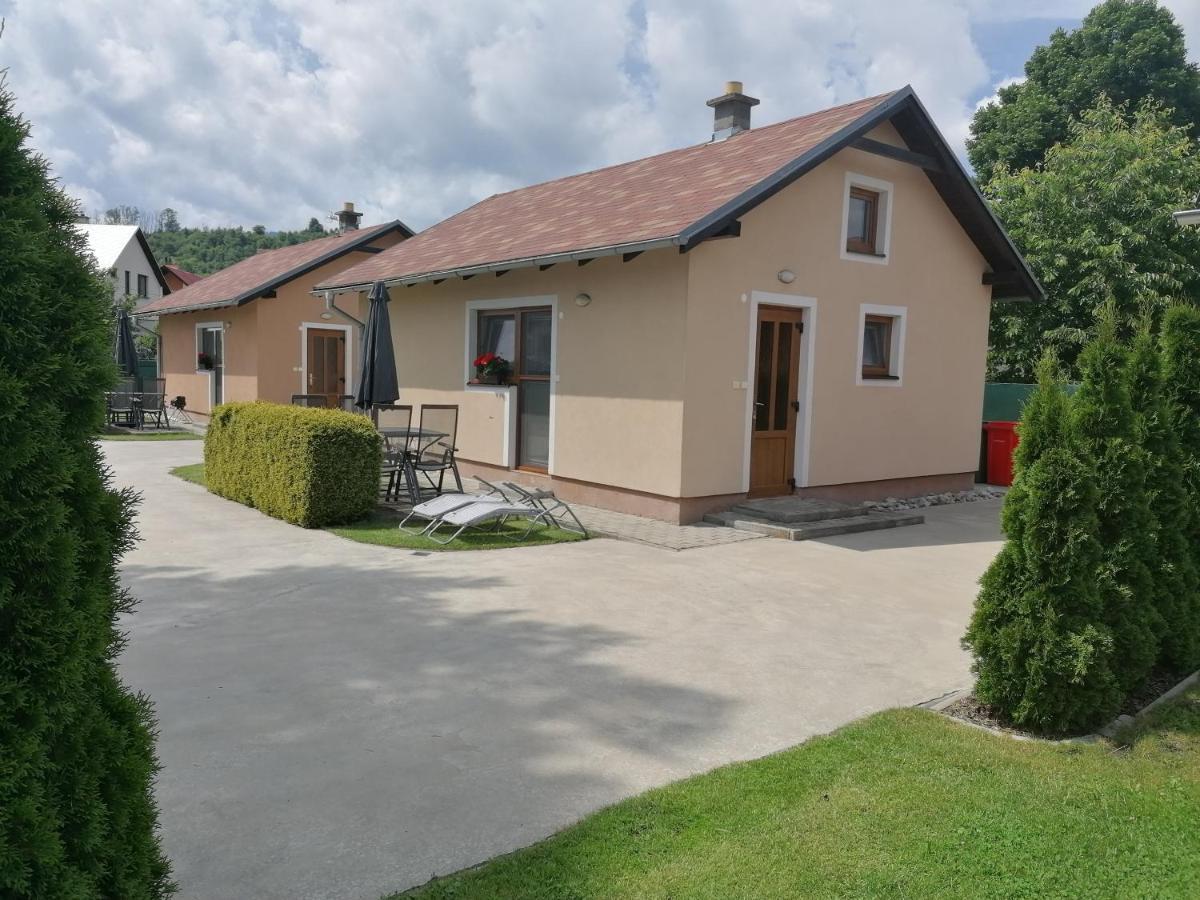 Apartment Chatky Aquaduo Liptovská Sielnica エクステリア 写真